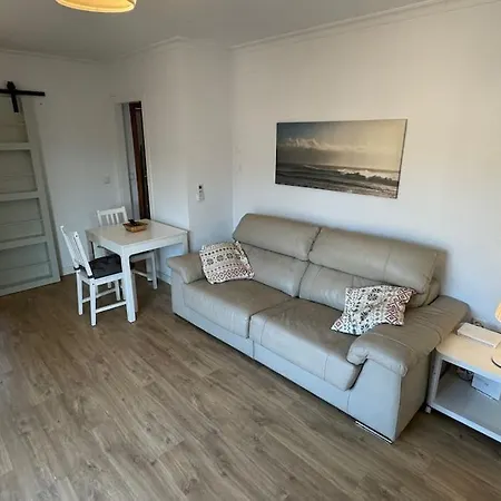 Charming With Mountain Views *
